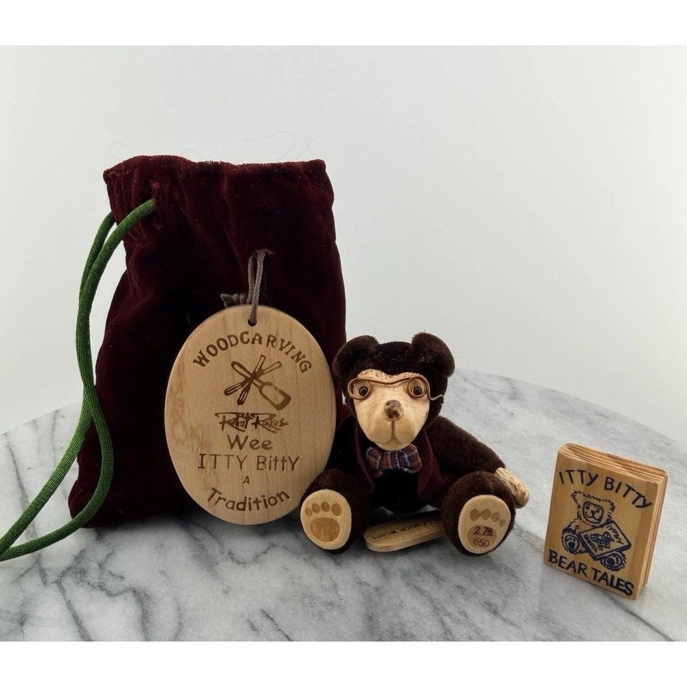 Robert Raikes Wee Itty Bitty Billy Book Worm Collectible Bear With Bag and Tags